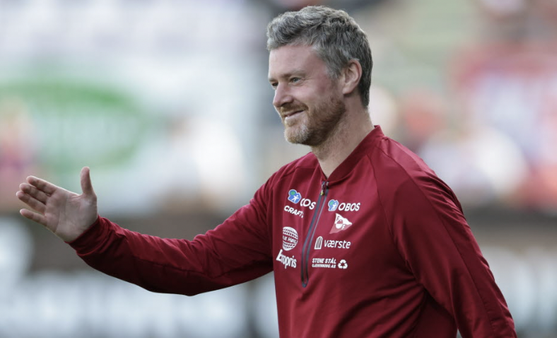 Fredrikstad med kanonsignering