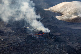 Seismic activity increases in the Sundhnúkagígar crater row