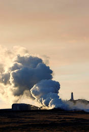 Large earthquake swarm near Reykjanestá