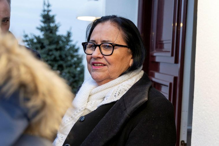 Hope to form a government before Christmas