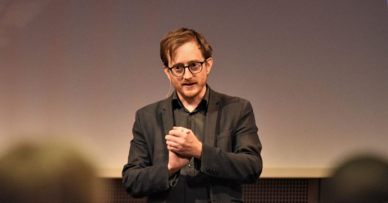 Hva er en KI-agent – og hva kan den brukes til?