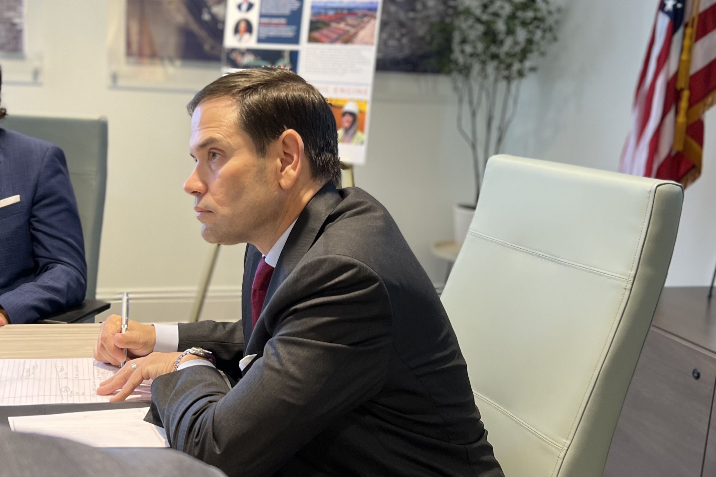 Rubio vil ha Europa med på Ukraina-plan