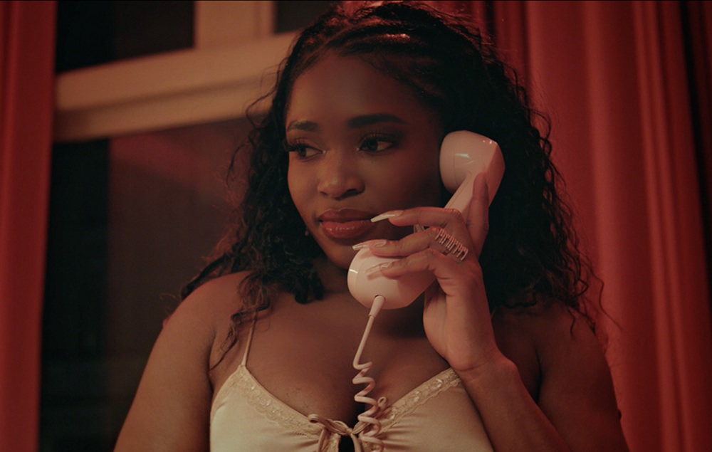 Juliera: A Rising Star Blending Cultural Depth and Emotional Resonance in Music