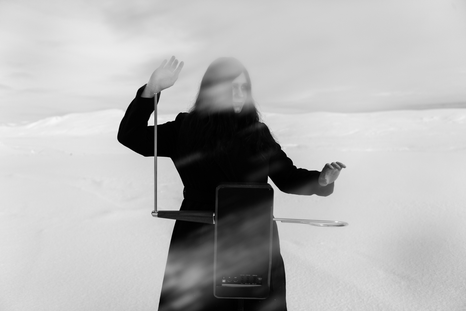 Towering Voices Of Theremin: Hekla Releases Turnar