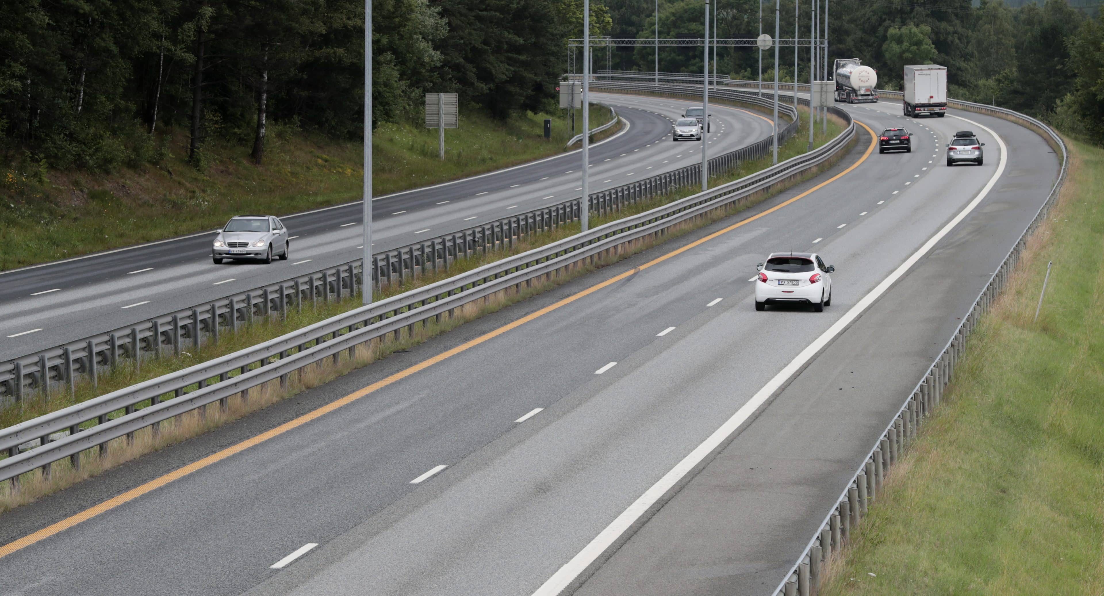 Høyre med vedtak om ny fartsgrense, kjernekraft og LoVeSe