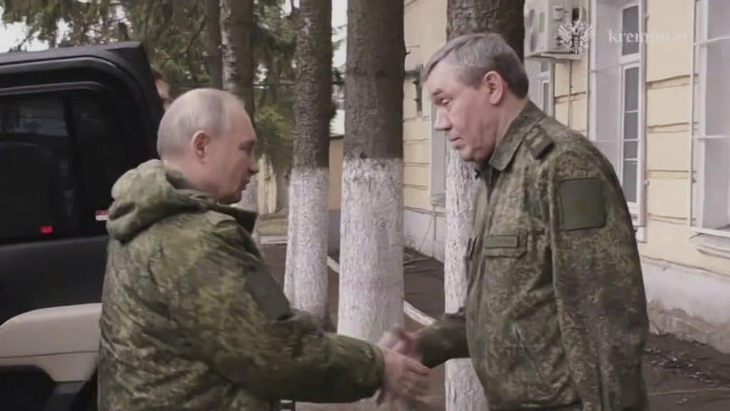 Putin presser på slagmarken før skjebnesamtaler med USA