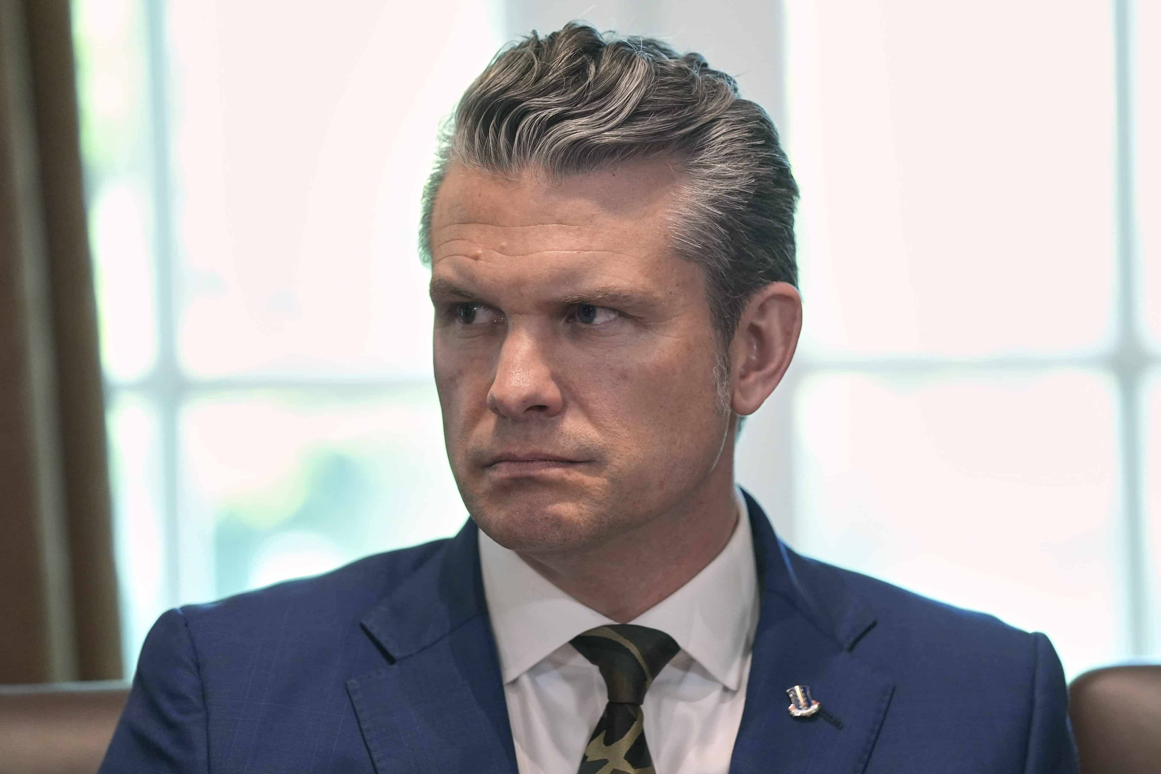 Hegseth retter kraftig trussel mot Iran