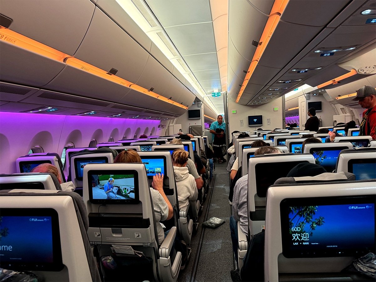 Is It Acceptable to Ask Your Seatmate to Turn Off Their Overhead Light?