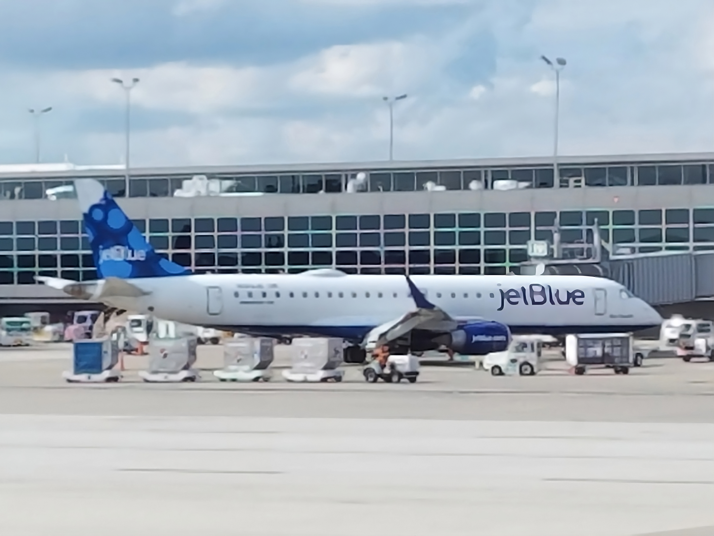 JetBlue CEO: New Domestic Airline Partner Coming Within Weeks—Much Bigger Than Expected, Signs Point To United Or Southwest