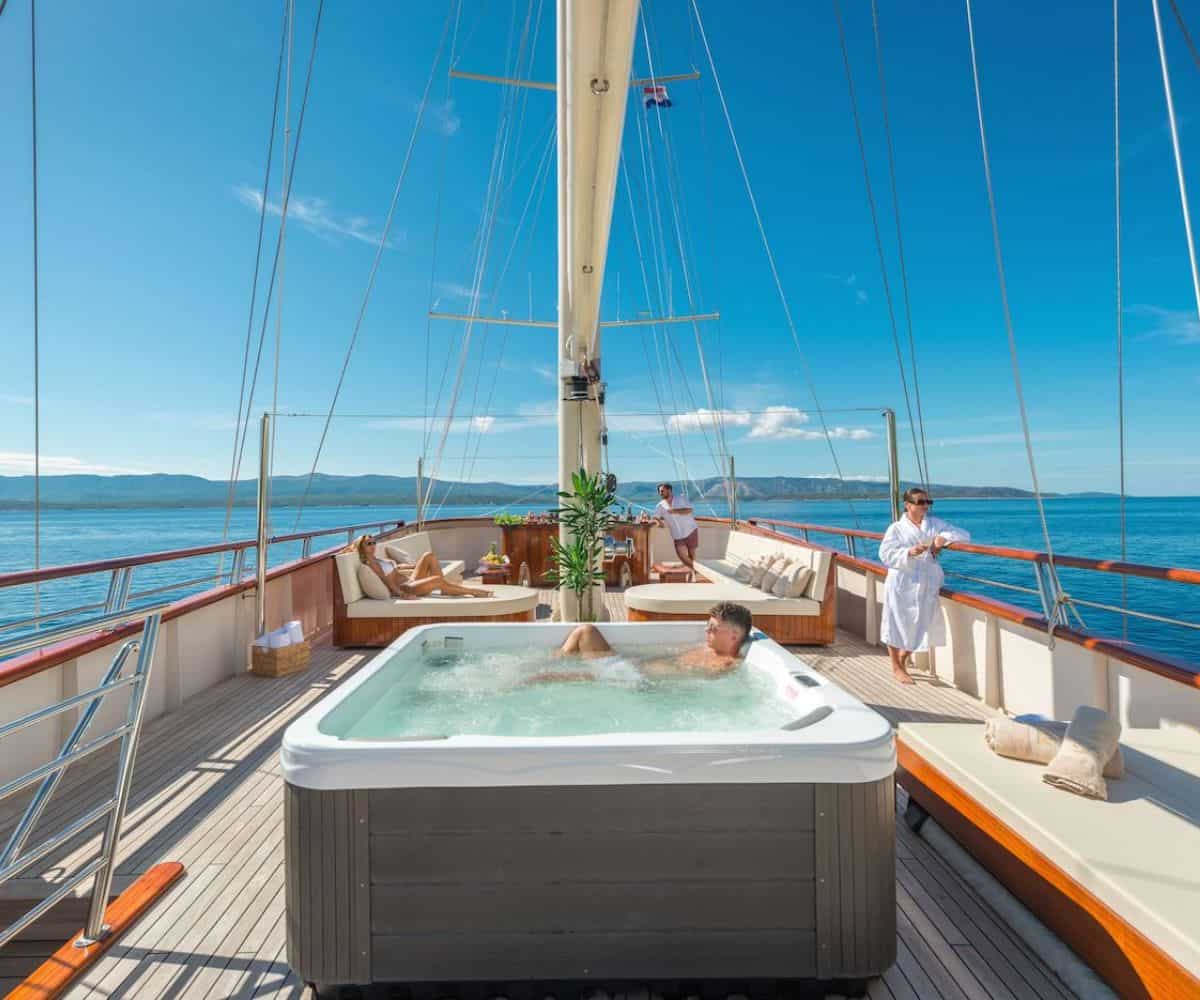 Exclusive yacht charters: Luxury dining, relaxation and global adventures