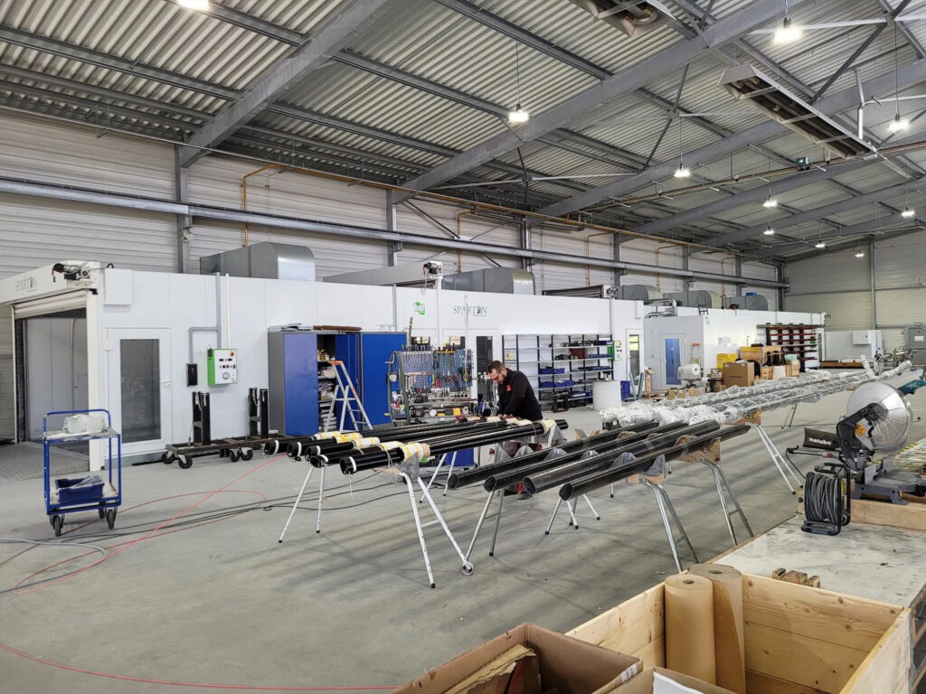 Seldén Expands Carbon-Fiber Mast Production