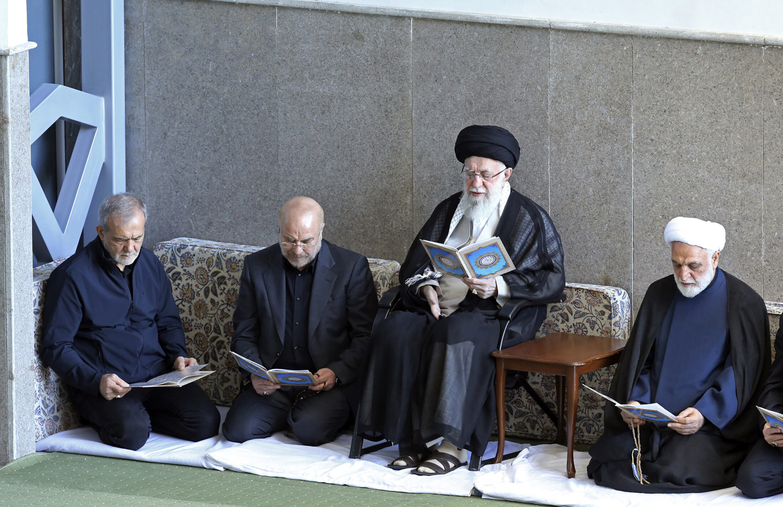 Trump tilbyr seg å forhandle med Iran om atomvåpen