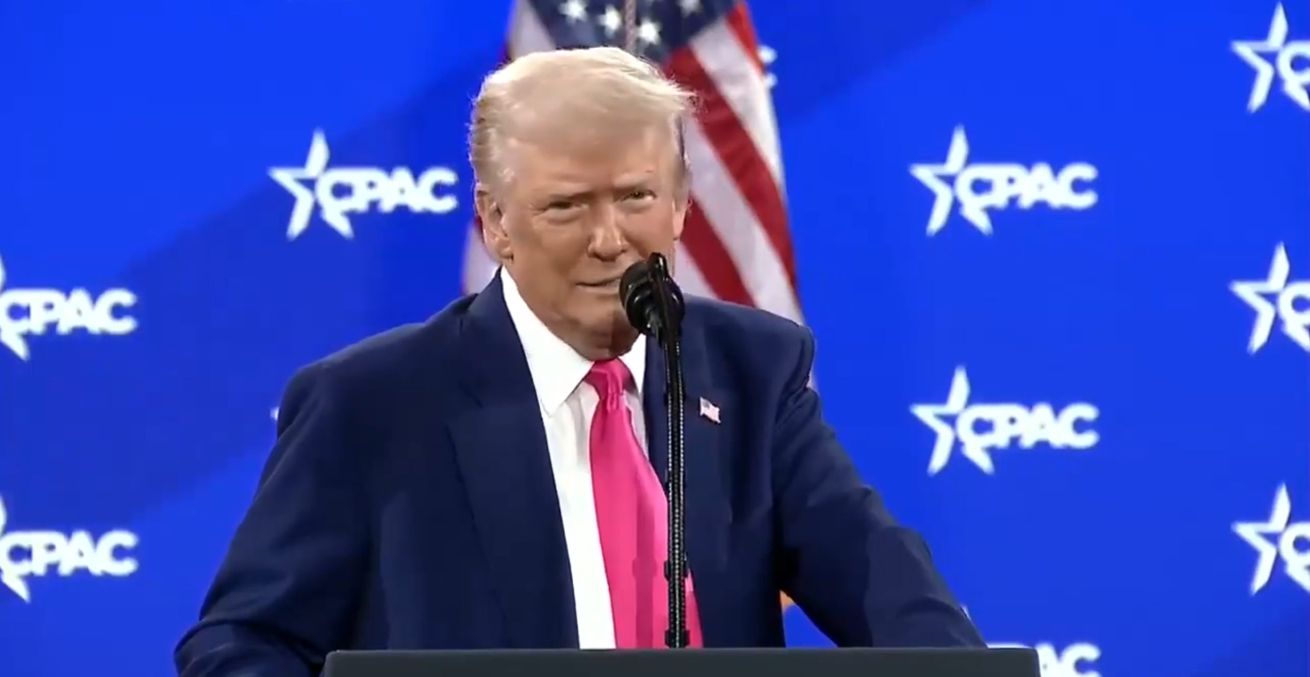 Donald Trump på CPAC: – Svindlere og løgnere hives ut