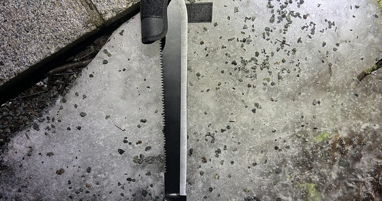 Politiet fant machete og kniv etter slåsskamp på T-banestasjon