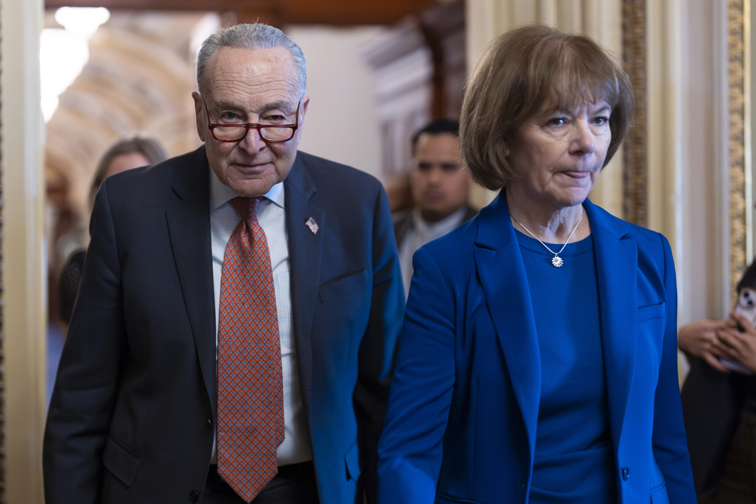 Chuck Schumer gir Trump en stor seier