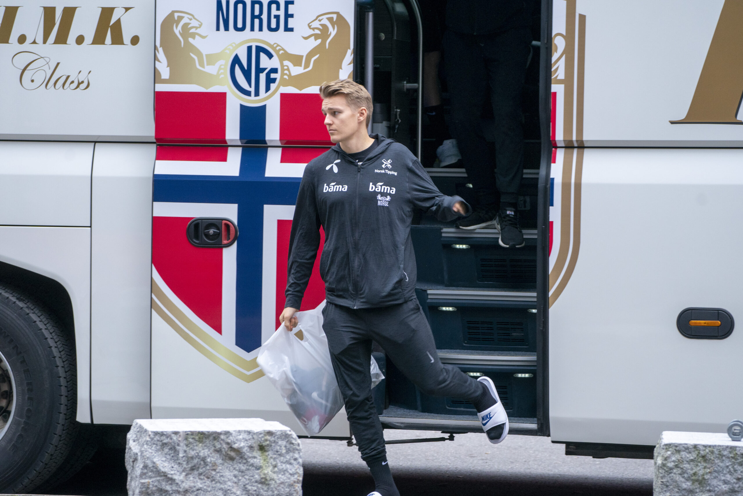 NRK-undersøkelse: Ingen innvandrere på herrelandslagene i fotball