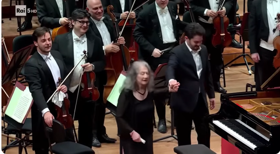 Interlude: Argerich spiller Beethovens pianokonsert nr. 2