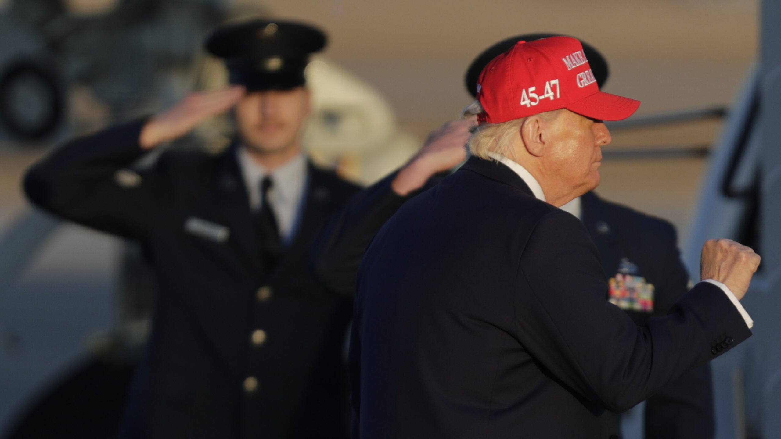 Hva skjer? Har USA skiftet side? Er Trump på lag med Putin?