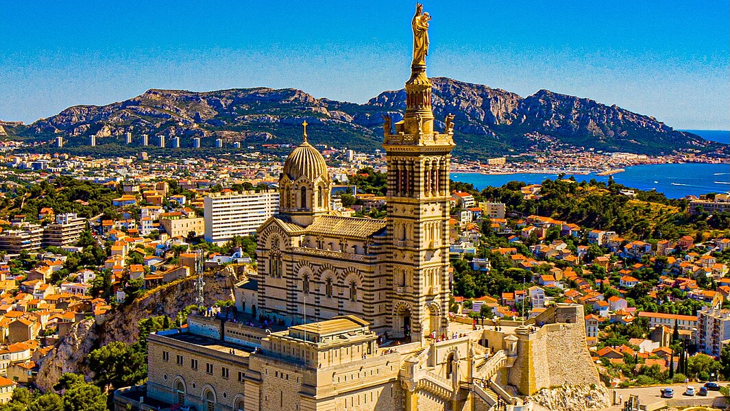 Fransk ytre venstre vil ikke betale restaurering av monumental kirke i Marseille
