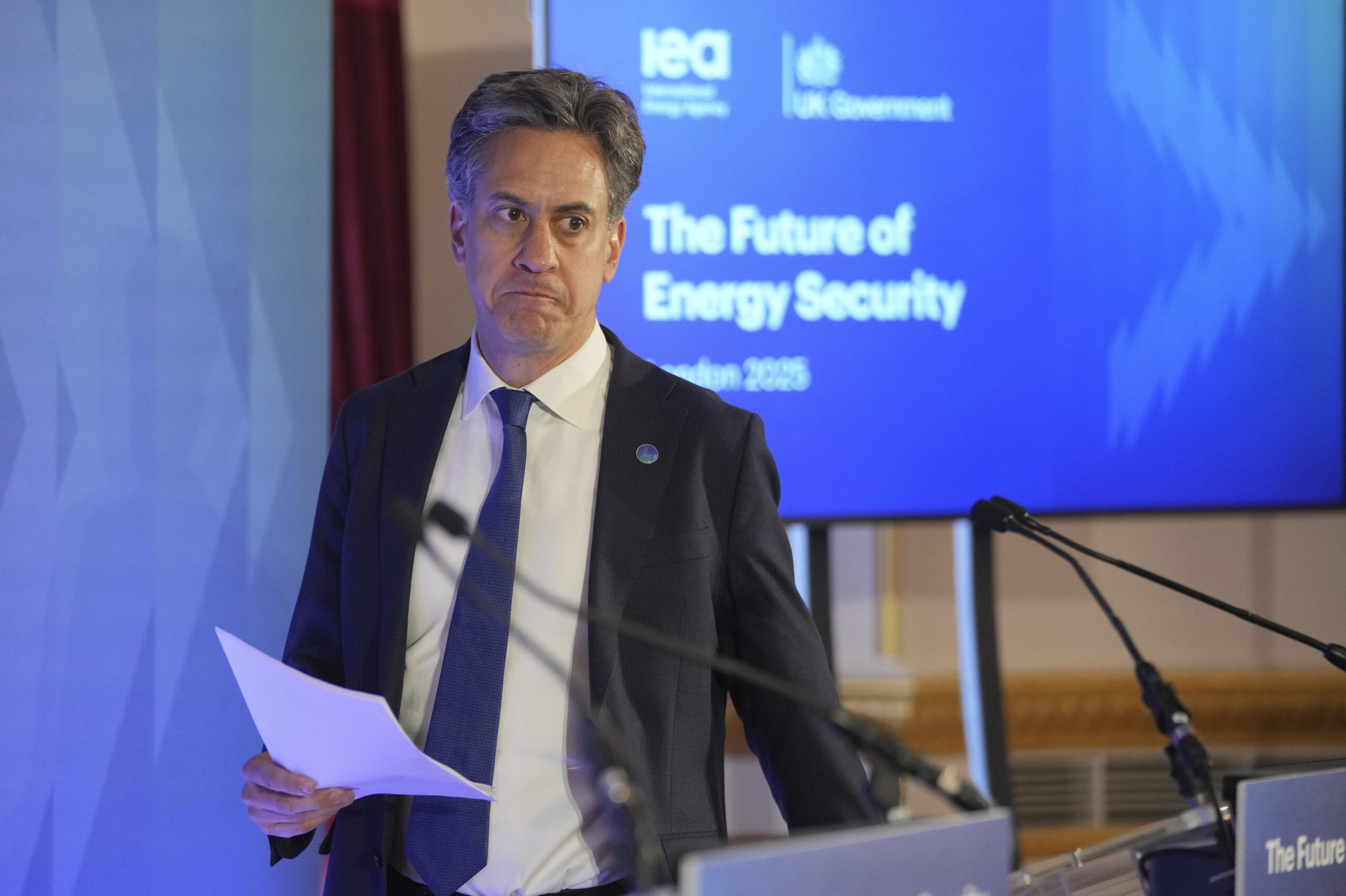 Miliband og Rayner går sammen for å redde Net Zero
