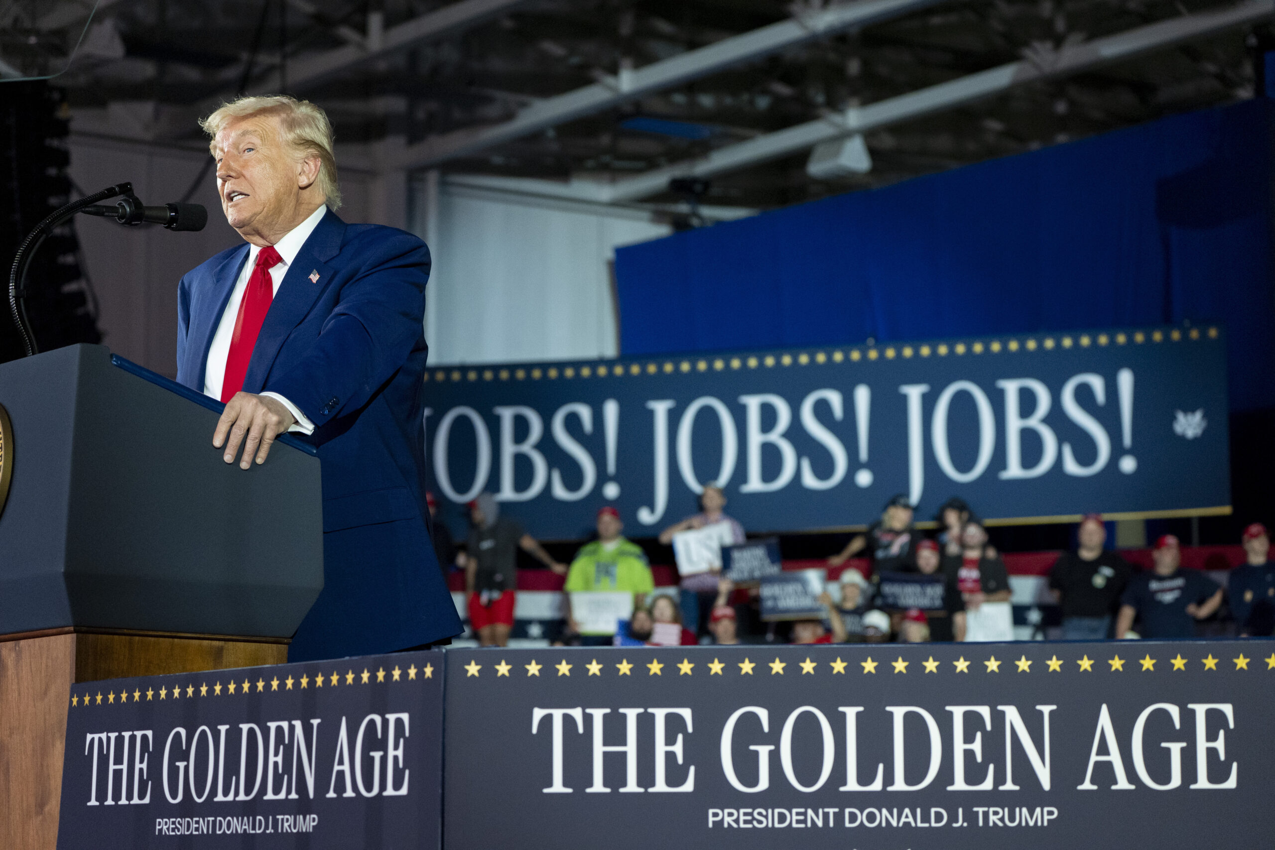 USA skapte 177.000 nye arbeids­plasser i april, bedre enn forventet