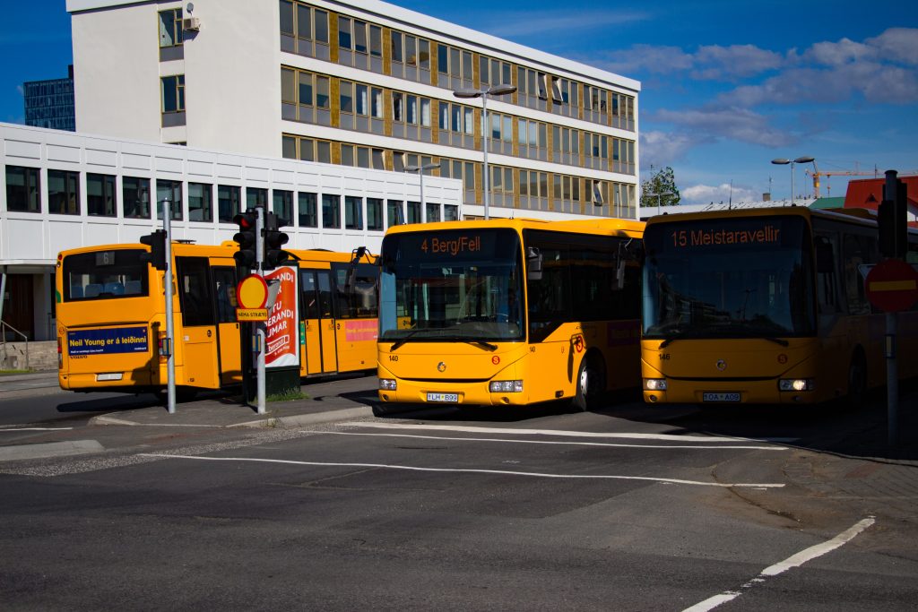 Strætó to Begin Issuing Fines to Stowaway Passengers