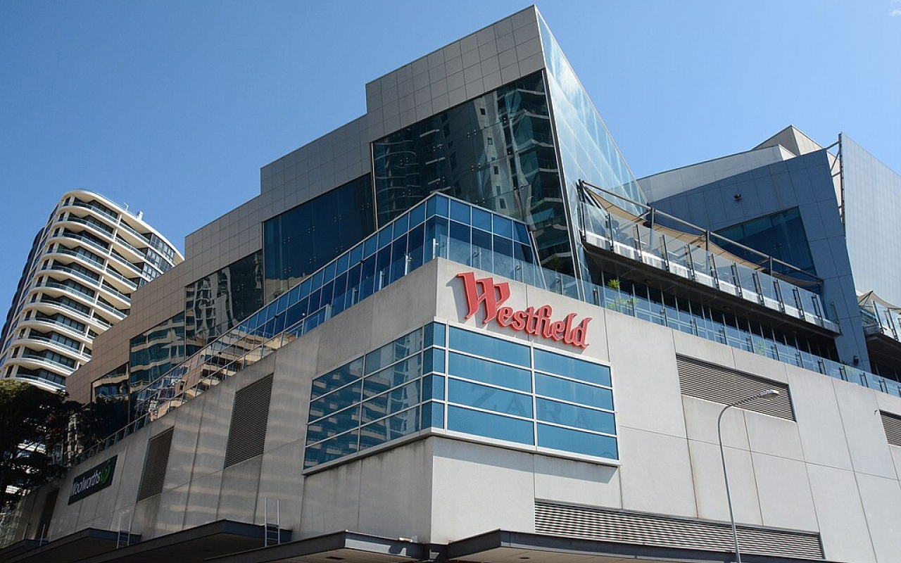 Bangladeshi student, 27, accused of sexually assaulting girl, 15, at Bondi Westfield given bail