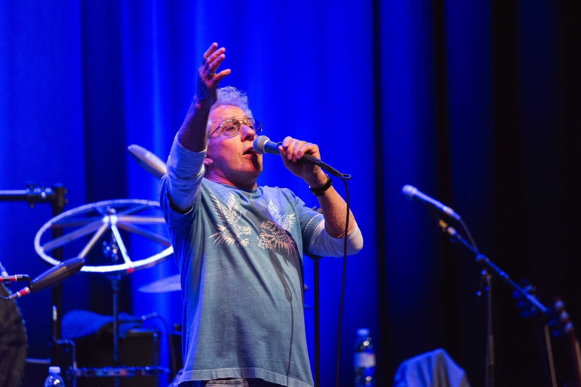 Roger Daltrey puhuu The Whon oudosta rumpalijupakasta: ”V**ut sosiaalisesta mediasta”